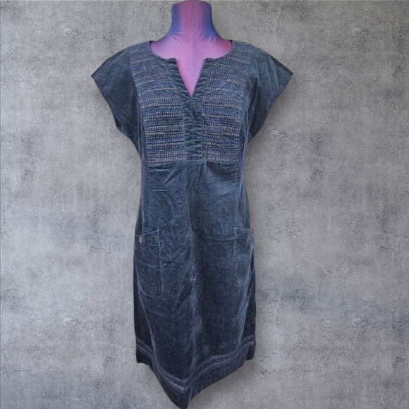 Boden Navy Velvet Embroidered Cap Sleeve Shift‎ Dress Size 6 Women's - Picture 1 of 11